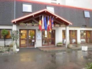 Hotel Du Golf Куаньер Экстерьер фото