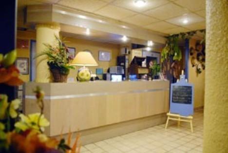 Hotel Du Golf Куаньер Интерьер фото